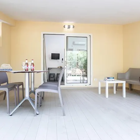 4 Mori Family Village - Villaggio Per Famiglie Üdülőpark Muravera