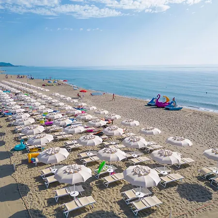 4 Mori Family Village - Villaggio Per Famiglie Üdülőpark Muravera