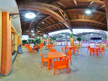 4 Mori Family Village - Villaggio Per Famiglie Vakantiepark Muravera